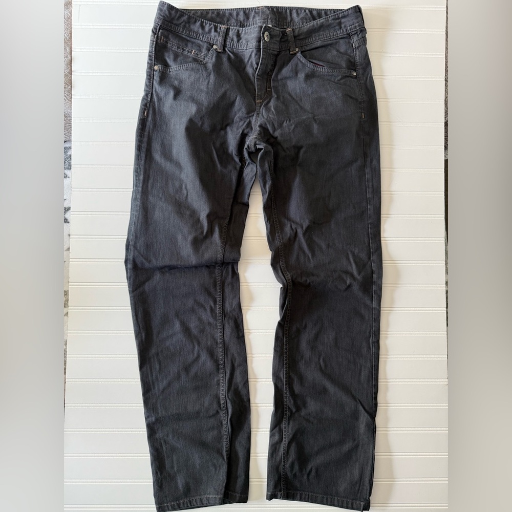 Athleta Straight Leg Jeans – Women’s Size 14 – Dark Blue/Black Wash